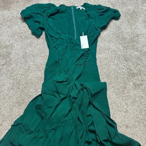 NWT Reformation Breanna Gathered Waist V Neck Flowy Dress in Emerald Green Sz 0 - Picture 2 of 6